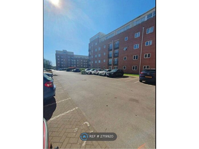 2 Bedroom Flat To Rent In Hessel Street, Salford, M50