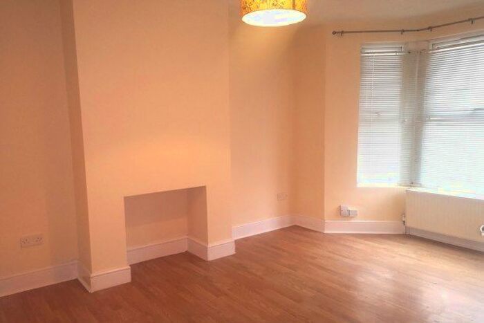 3 Bedroom Terraced House To Rent In Cecil Road, Rochester, ME1