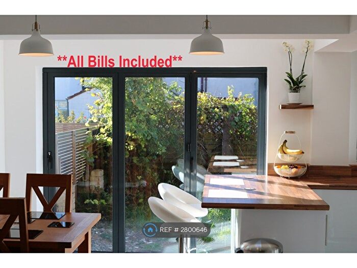 2 Bedroom Flat To Rent In Bayswater Road, Bristol, BS7