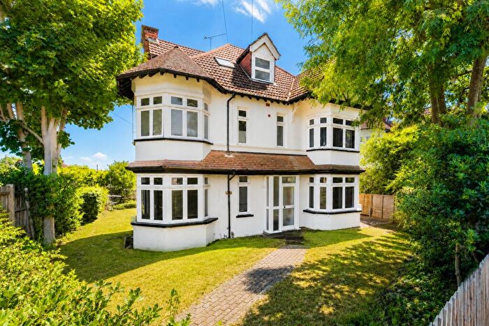 6 Bedroom Detached House For Sale In Clarence Road, St. Albans, Hertfordshire, AL1