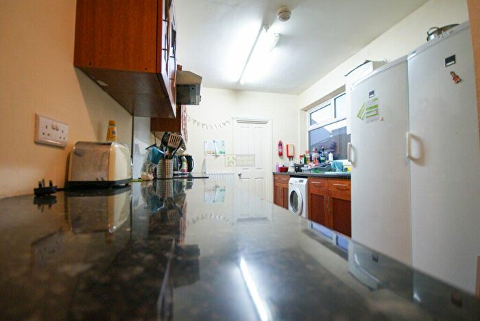 7 Bedroom Terraced House To Rent In Bournbrook Road, Selly Oak, Birmingham, B29