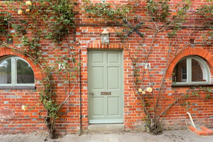 3 Bedroom Cottage To Rent In High Street, Ramsbury, Marlborough, SN8