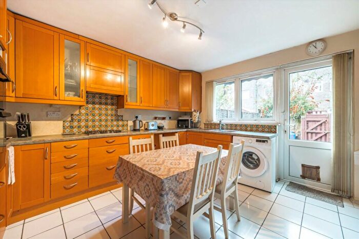 3 Bedroom Terraced House For Sale In Montague Square, Peckham, SE15