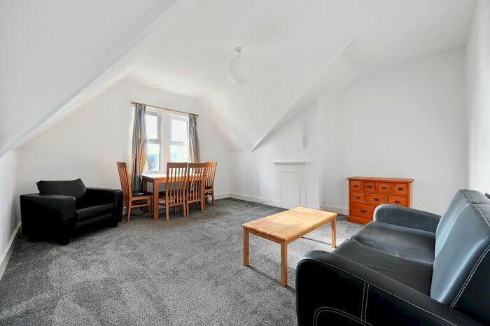 1 Bedroom Flat To Rent In Grove Park Gardens, London, W4