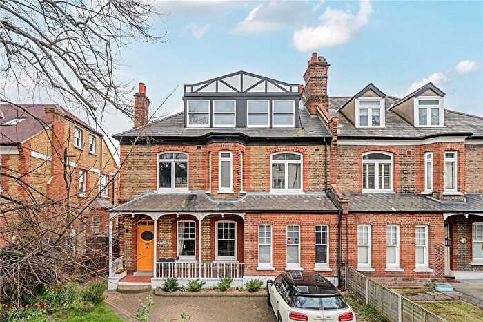 2 Bedroom Flat For Sale In Glenluce Road, Blackheath, London, SE3