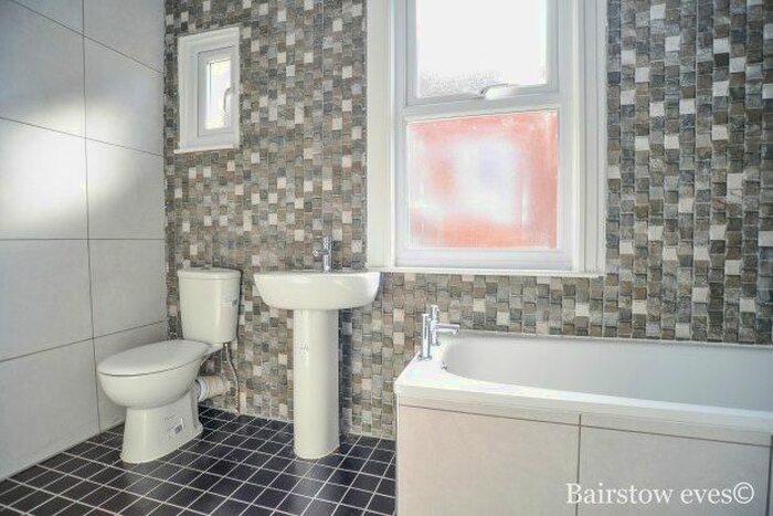 2 Bedroom Flat To Rent In Blackhorse Road, London, E17