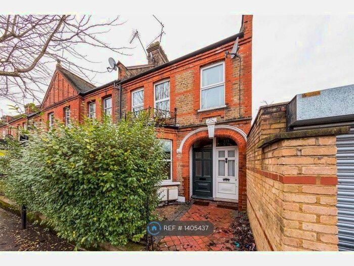 2 Bedroom End Of Terrace House To Rent In Mersey Road, London, E17