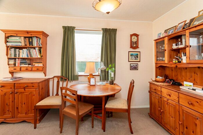 3 Bedroom Bungalow For Sale In Seabrook Court, Seabrook, CT21