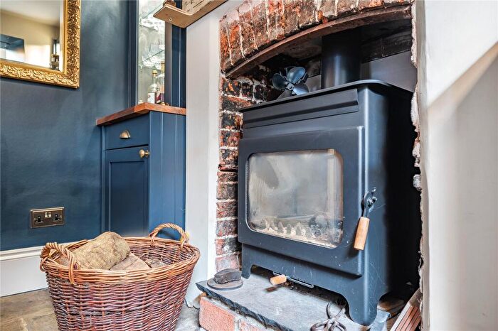 3 Bedroom End Of Terrace House For Sale In North Road, Mere, Warminster, Wiltshire, BA12