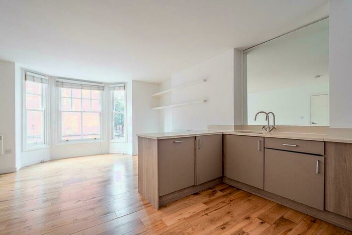 2 Bedroom Apartment To Rent In Old Nichol Street, Shoreditch, E2