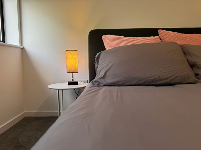 1 Bedroom Flat To Rent In Castle Street, Taunton, TA1