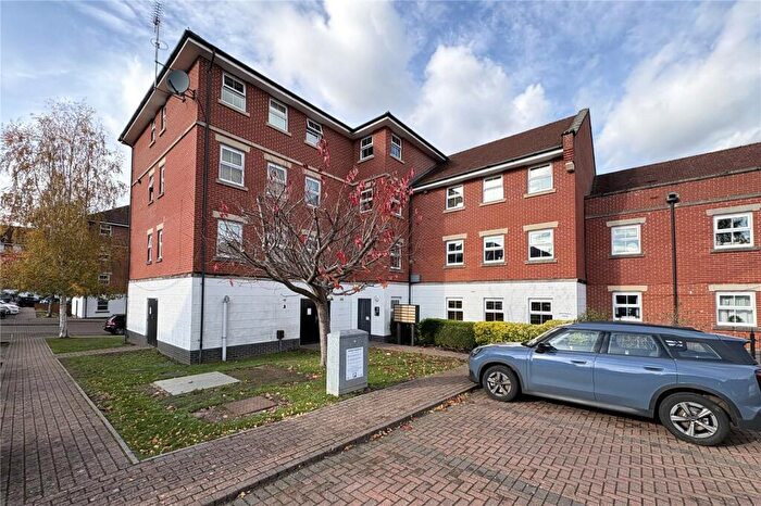 1 Bedroom Flat For Sale In Bell Chase, Aldershot, Hampshire, GU11