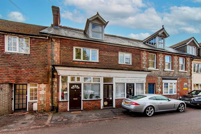 2 Bedroom Flat To Rent In Southview Road, Crowborough, TN6