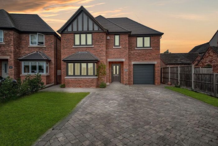 4 Bedroom Detached House For Sale In Dumore Hay Lane, Fradley Old Village, Lichfield, WS13