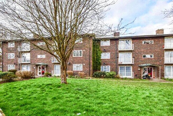 2 Bedroom Apartment To Rent In Oak Way, Northgate, Crawley, West Sussex, RH10