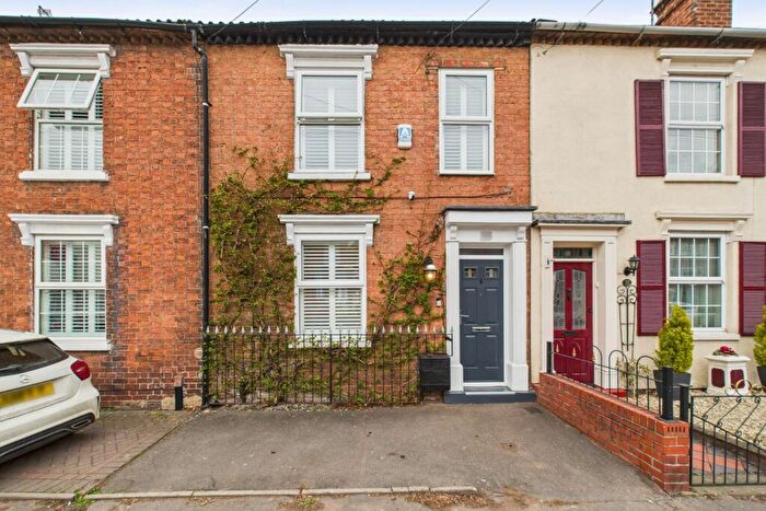 2 Bedroom Terraced House For Sale In Worcester Street, Stourbridge, DY8