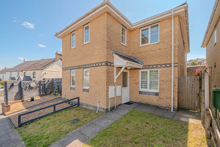 4 Bedroom Semi-Detached House For Sale In High Street, Newbridge, Newport, NP11