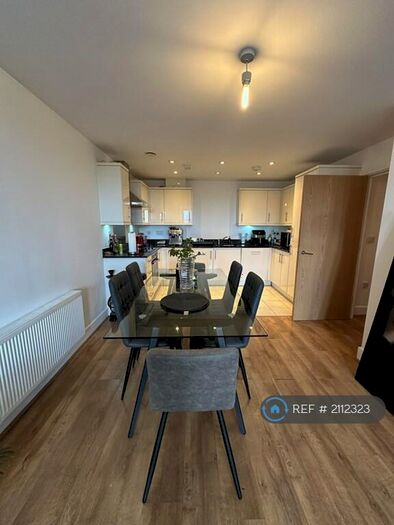 2 Bedroom Flat To Rent In Alberon Gardens, London, NW11