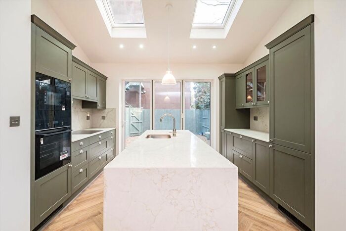 4 Bedroom Terraced House To Rent In Levana Close, Wimbledon, SW19