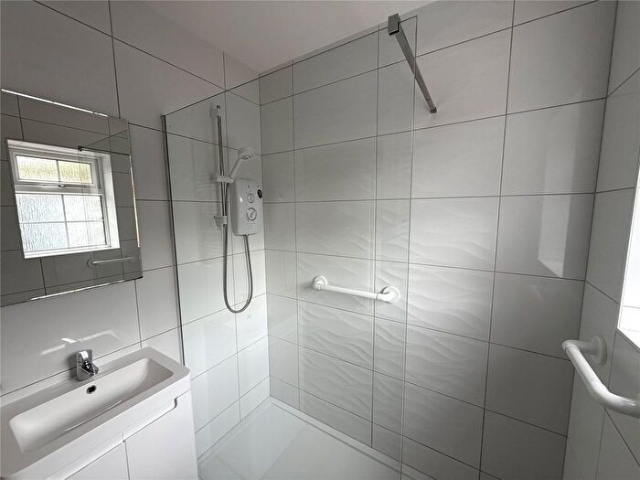 2 Bedroom Bungalow For Sale In Chelford Road, Knutsford, Cheshire, WA16