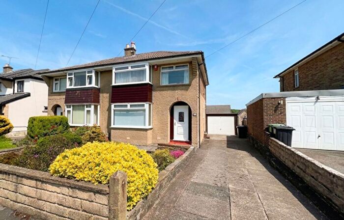 3 Bedroom Semi-Detached House For Sale In Thorpe Green Drive, Golcar, HD7