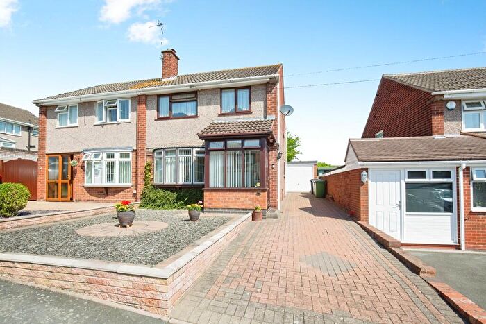 3 Bedroom Semi-Detached House For Sale In Morris Hill, Polesworth, B78