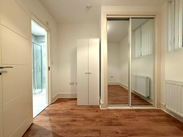 2 Bedroom Apartment To Rent In Towergate House, Central Milton Keynes, MK9
