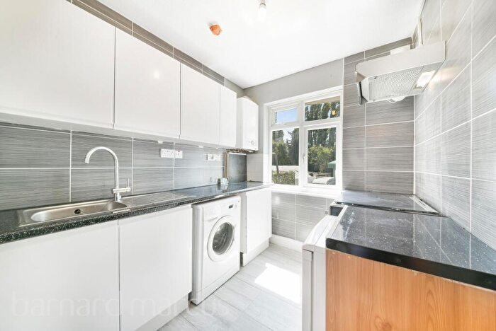 2 Bedroom Apartment To Rent In Chessington Road, Ewell, KT19