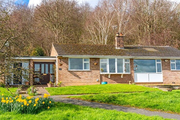 2 Bedroom Bungalow For Sale In Gorse Hill, Ashton-Under-Hill, Worcestershire, WR11