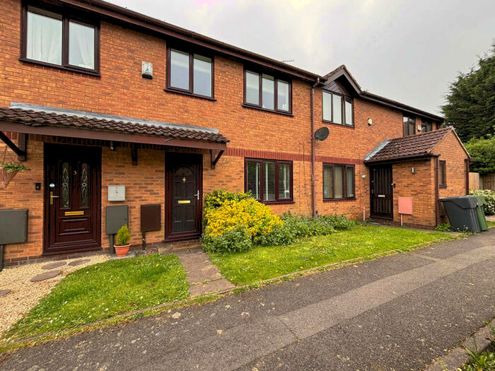3 Bedroom Terraced House To Rent In Woodrush Drive, Wythall, B47