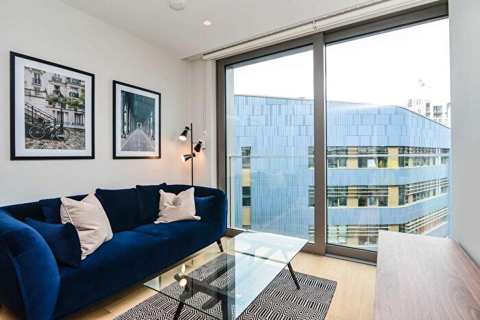 1 Bedroom Flat To Rent In , Canalside Walk, Paddington, London, W2