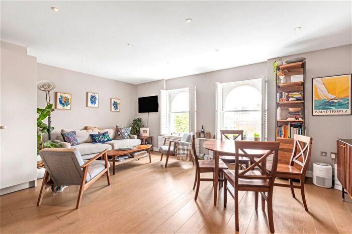 1 Bedroom Flat To Rent In Fulham Road, Chelsea, SW10