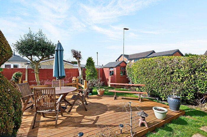 3 Bedroom Semi Detached House For Sale In Red Lees Avenue, Burnley, BB10