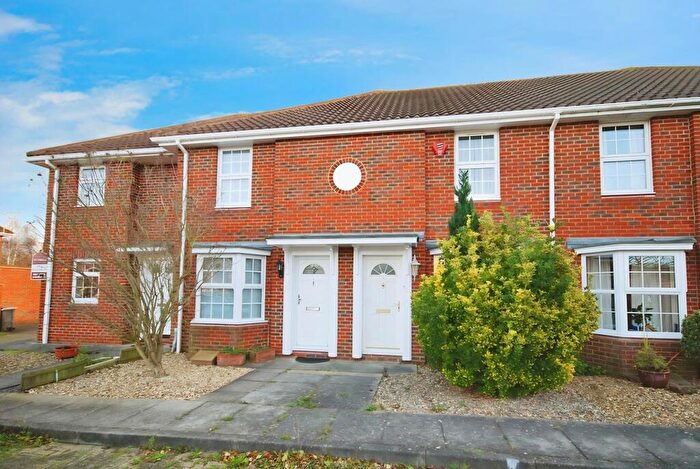2 Bedroom Terraced House To Rent In Longcroft Gardens, Welwyn Garden City, AL8