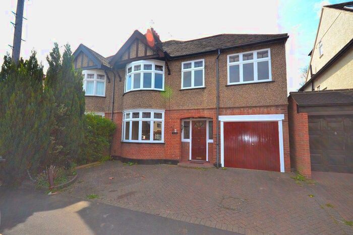 4 Bedroom Property To Rent In Braemar Avenue, Chelmsford, CM2