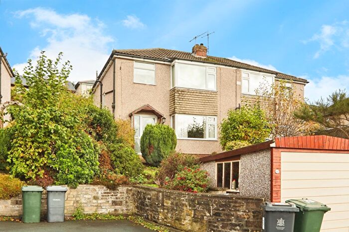 3 Bedroom Semi Detached House For Sale In Coles Way, Riddlesden, Keighley, BD20