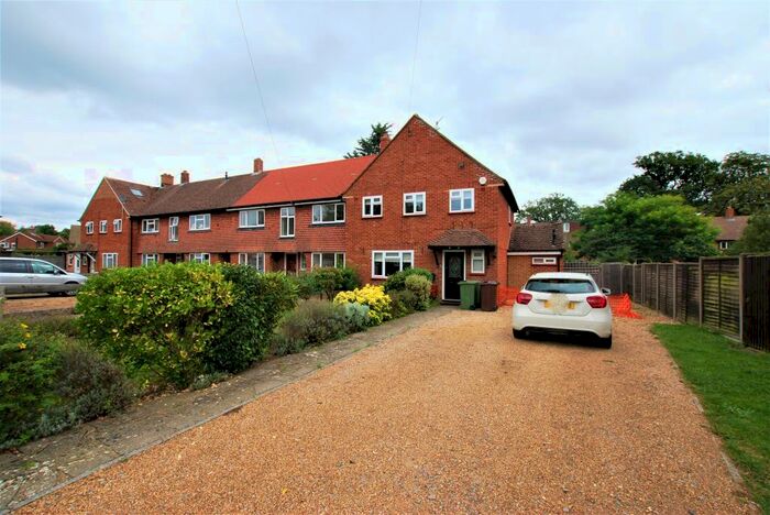 3 Bedroom End Of Terrace House To Rent In Fir Tree Road, Guildford, Surrey, GU1