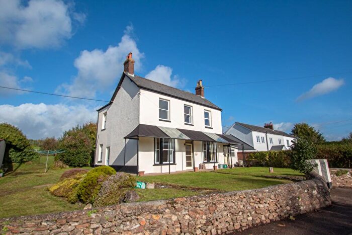 4 Bedroom Detached House For Sale In Fenny Bridges, Honiton, EX14