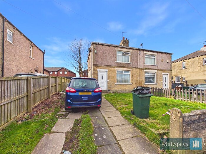 2 Bedroom Semi Detached House For Sale In Fenby Avenue, Bradford, West Yorkshire, BD4