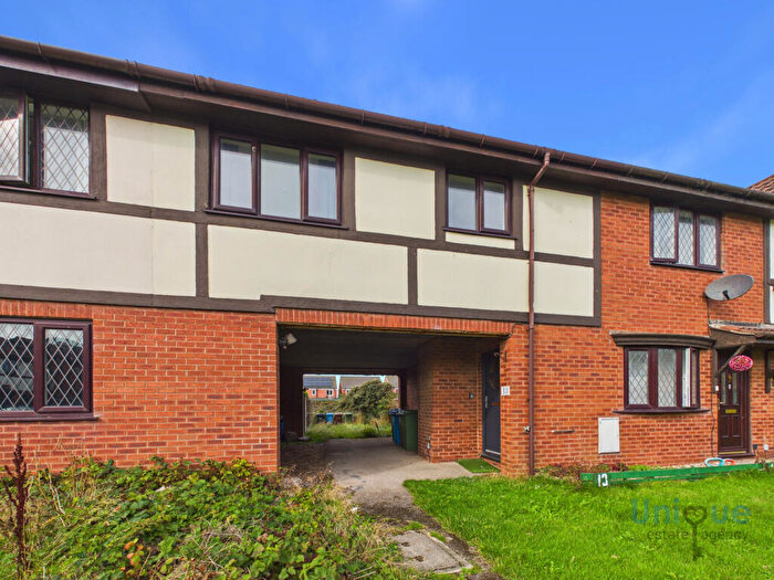 1 Bedroom Apartment For Sale In The Brambles, Lytham St. Annes, Lancashire, FY8