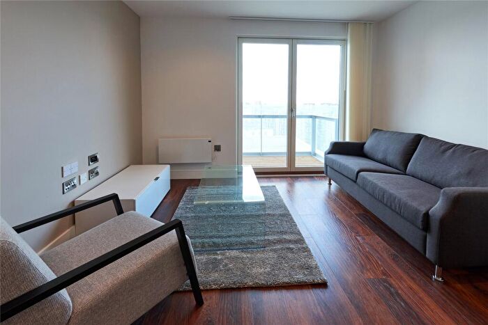 2 Bedroom Apartment To Rent In New Bridge Street Salford, M3