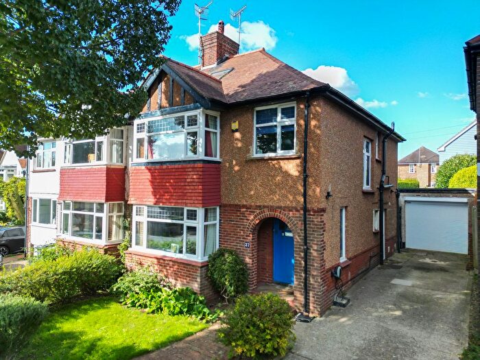 4 Bedroom Semi Detached House For Sale In Hove Park Road, Hove, BN3