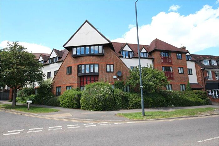 2 Bedroom Flat To Rent In Birchwood Court, Norton Way North, Letchworth Garden City, SG6