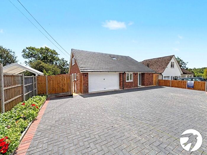 5 Bedroom Detached House To Rent In Pilgrims Way, Cuxton, Rochester, Kent, ME2