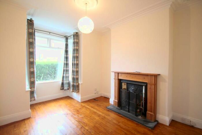 3 Bedroom Property To Rent In Croft Street, Farsley, Leeds, LS28