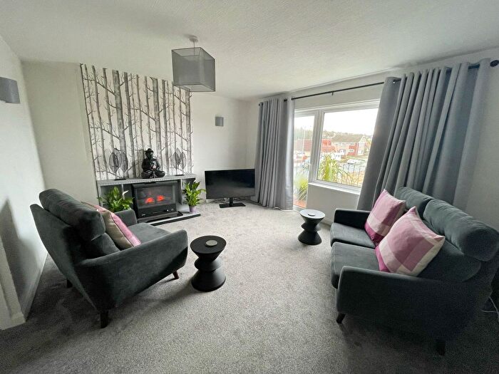 2 Bedroom Maisonette To Rent In Fairhope Avenue, Morecambe, Morecambe, LA4