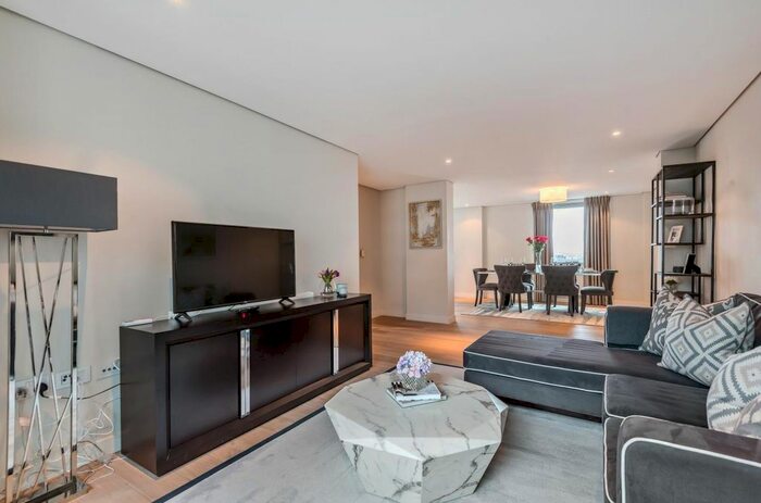 3 Bedroom Flat To Rent In Merchant Square East, Paddington, London, W2