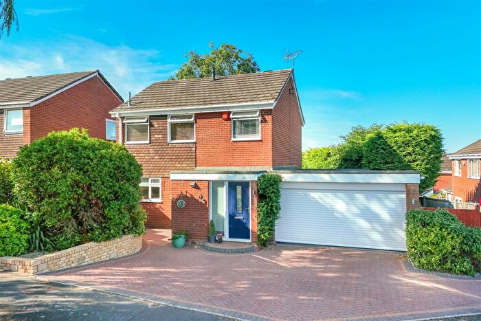 3 Bedroom Detached House For Sale In Waterdale, Cheswick Green, Solihull, B90
