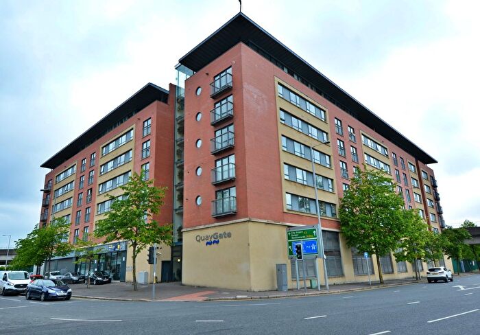 2 Bedroom Flat To Rent In Station Street, Belfast, BT3