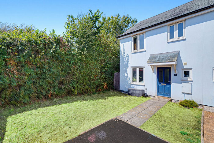 3 Bedroom Semi-Detached House For Sale In Greenhill Road, Plymstock, PL9